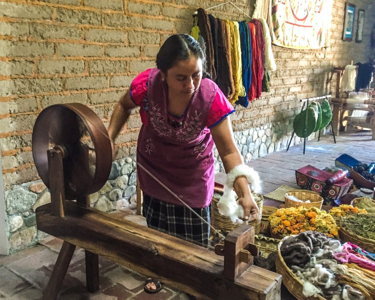 spinning wool oaxacan textiles