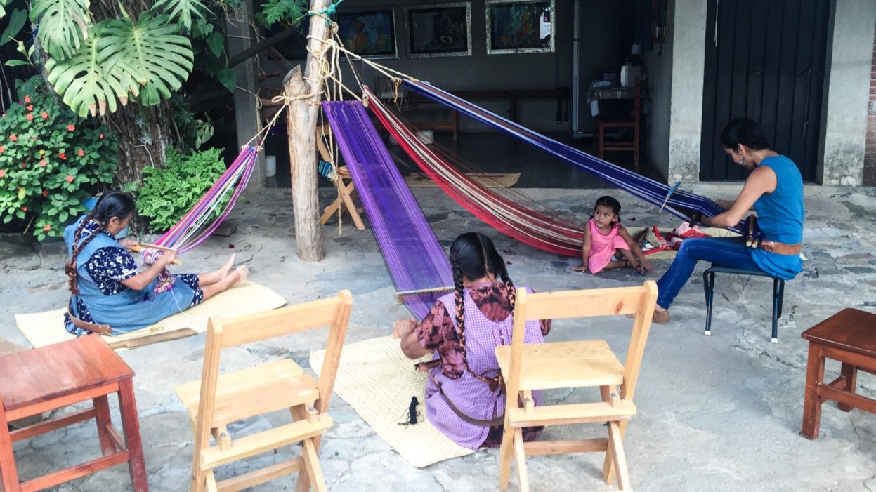 traditional weaving oaxaca