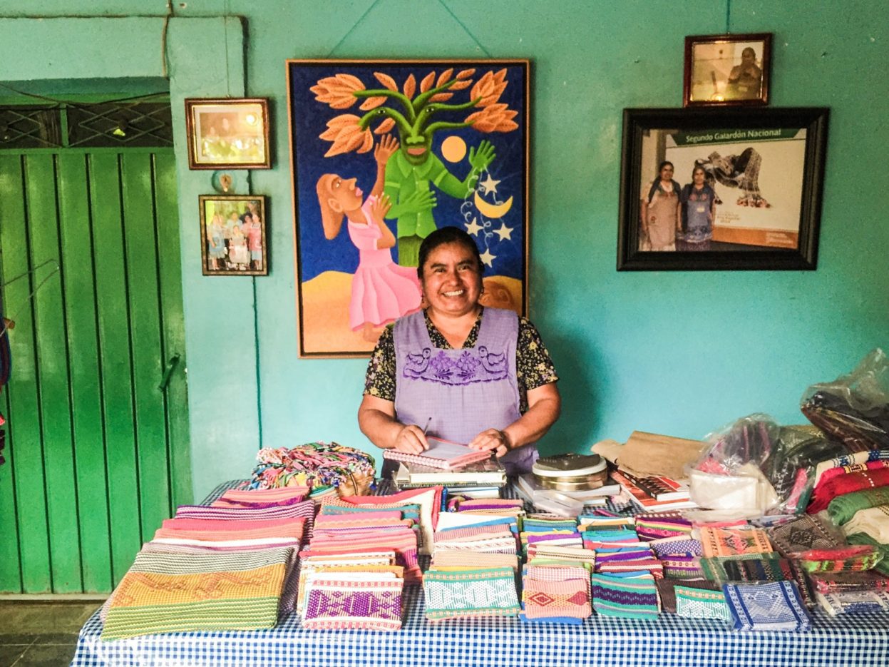 traditional textiles in oaxaca, best oaxacan textiles tour