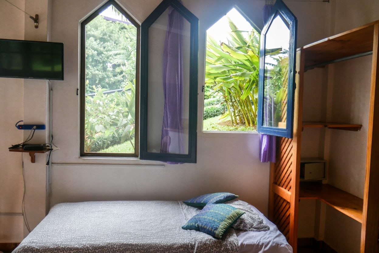 boquete hotel bedroom