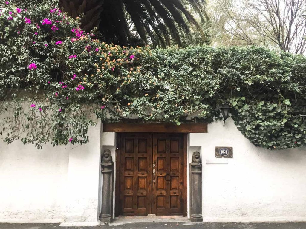 mexico city travel coyoacan building