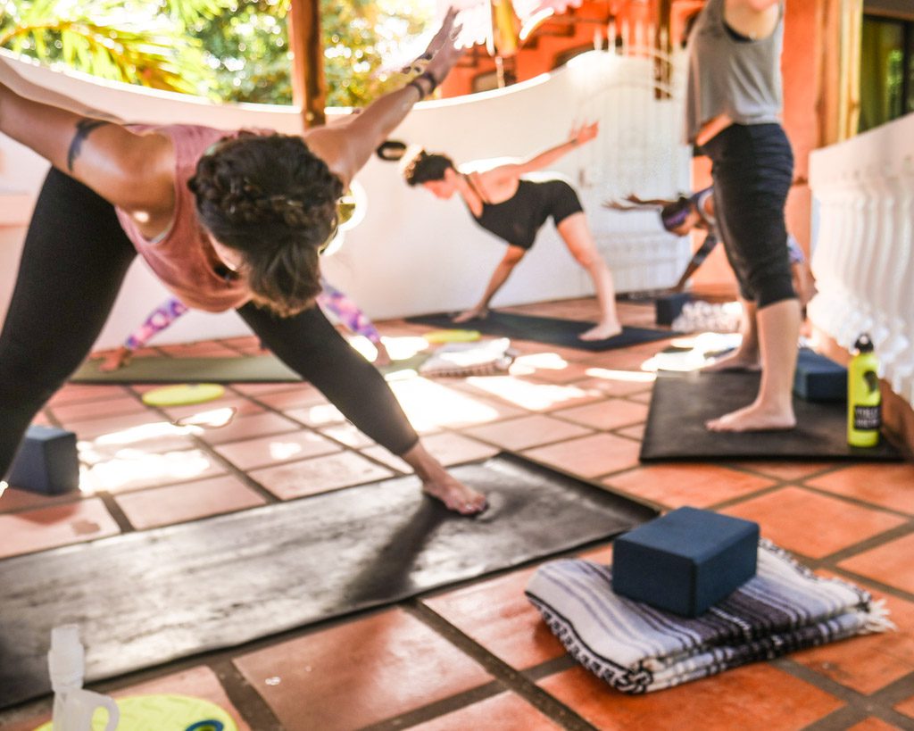 costa rica yoga retreat class