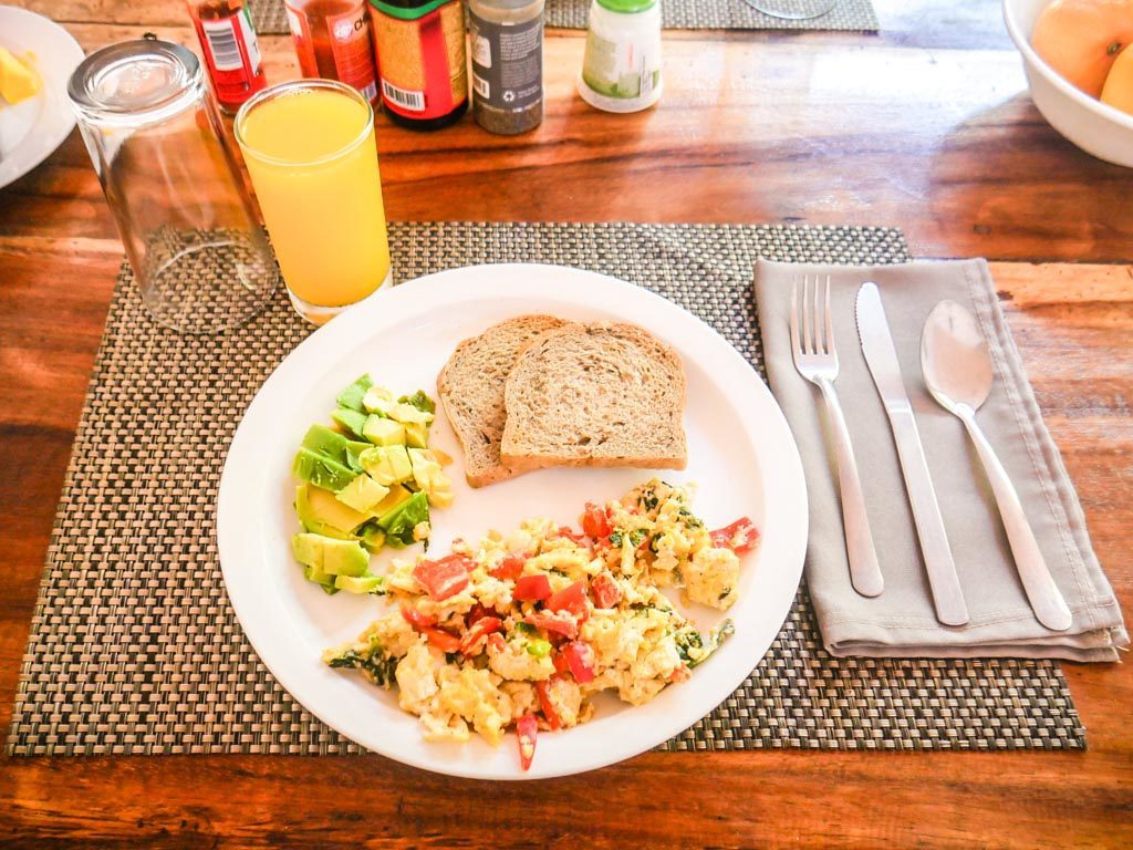 costa rica yoga retreat breakfast