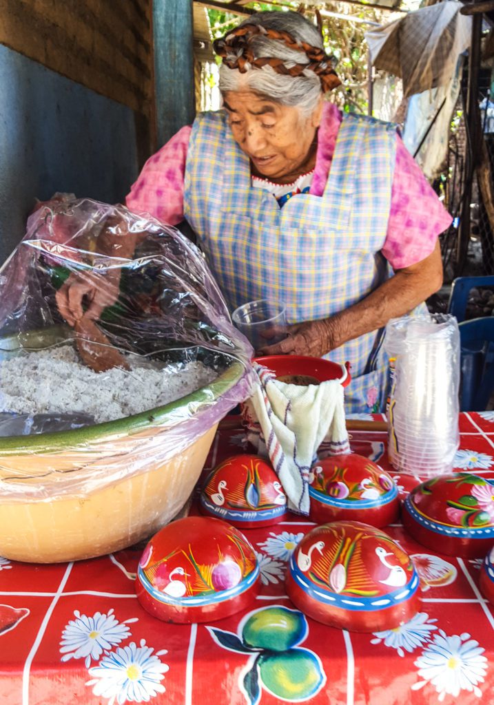 tejate vendor huayapam oaxaca