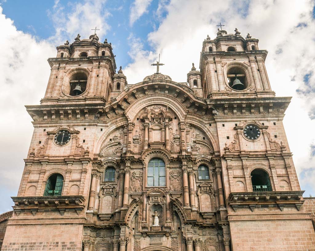 photos of cusco church plaza de las armas