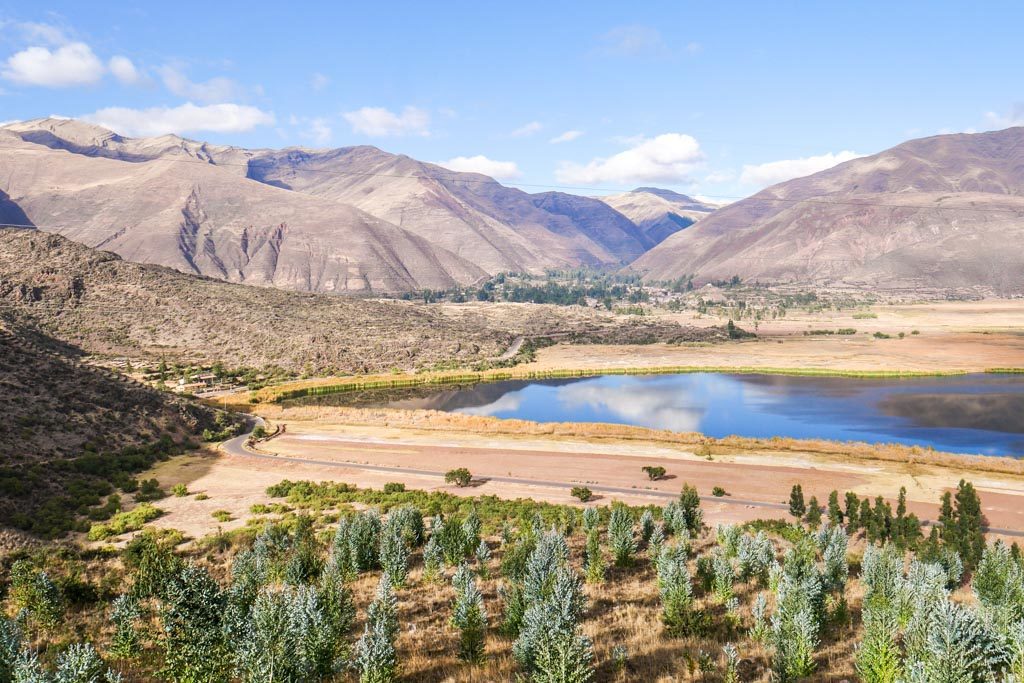 rainbow mountain trek drive