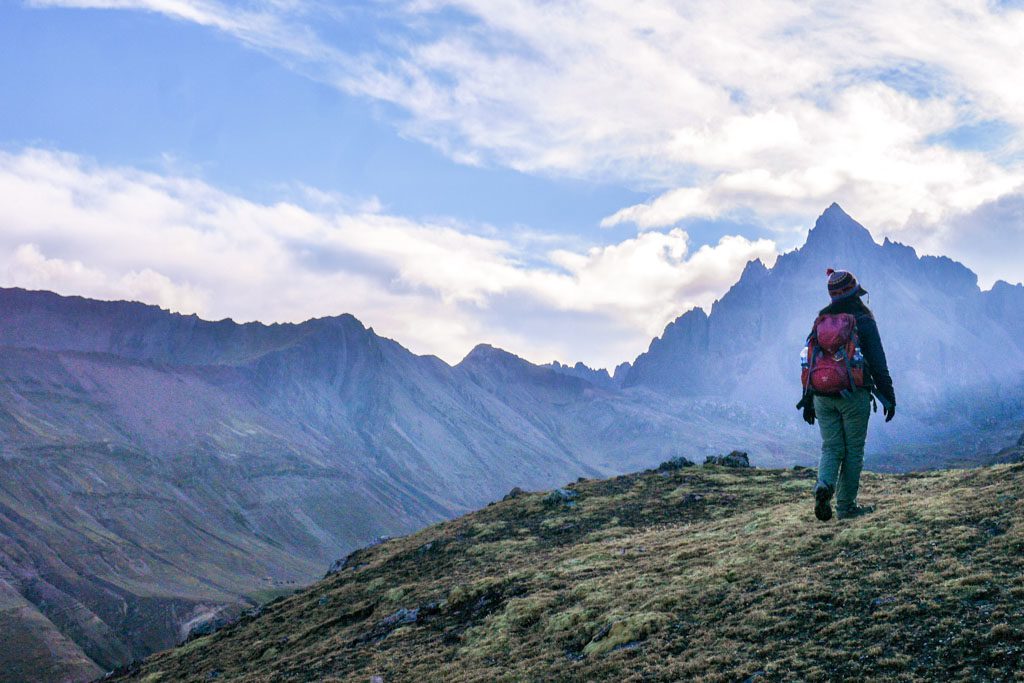 rainbow mountain trek