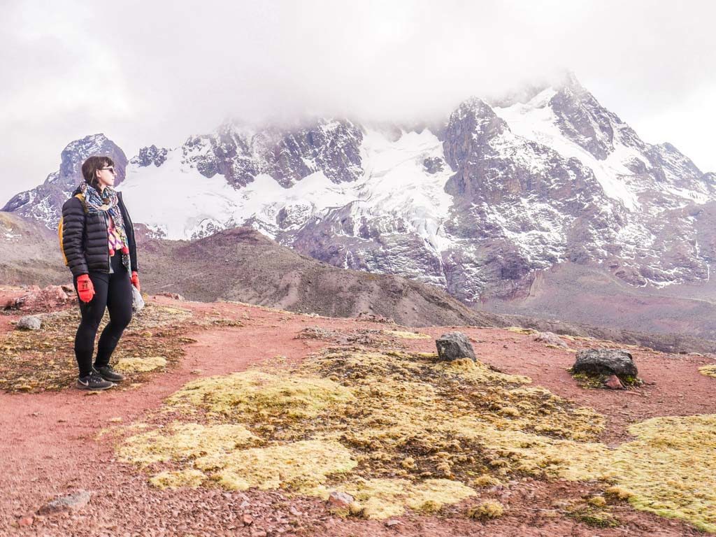 rainbow mountain trek