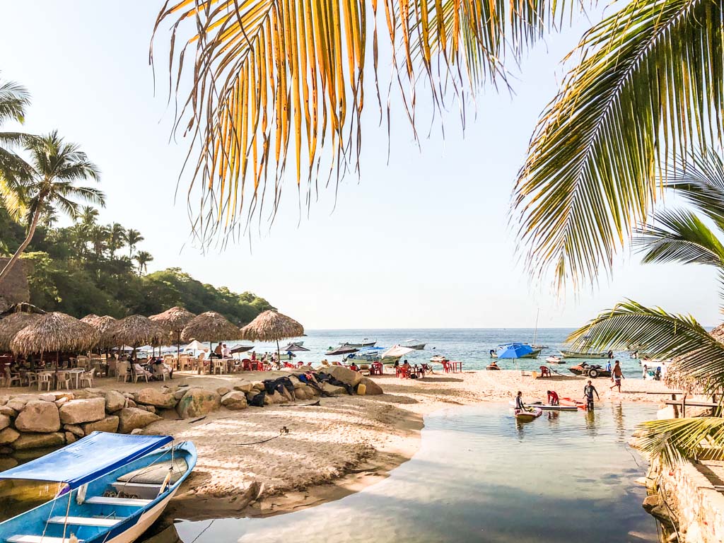 playa mismaloya puerto vallarta beaches