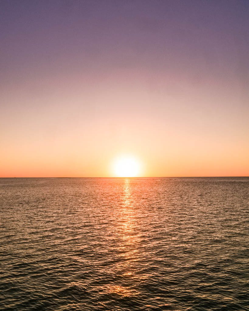 sunset roatan honduras