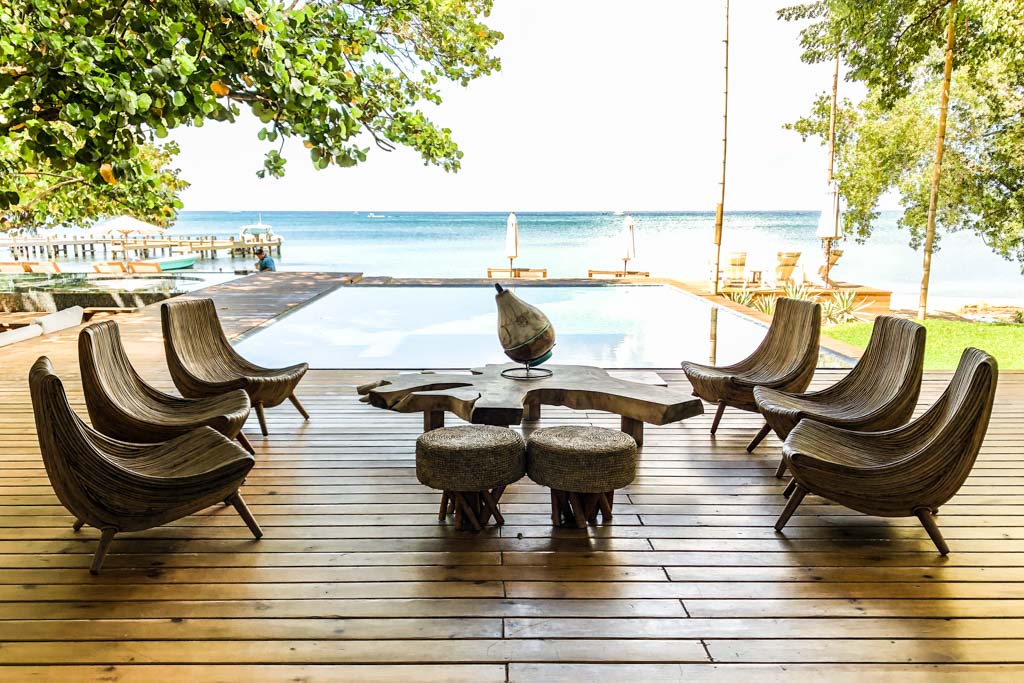 ibagari boutique hotel chairs and pool