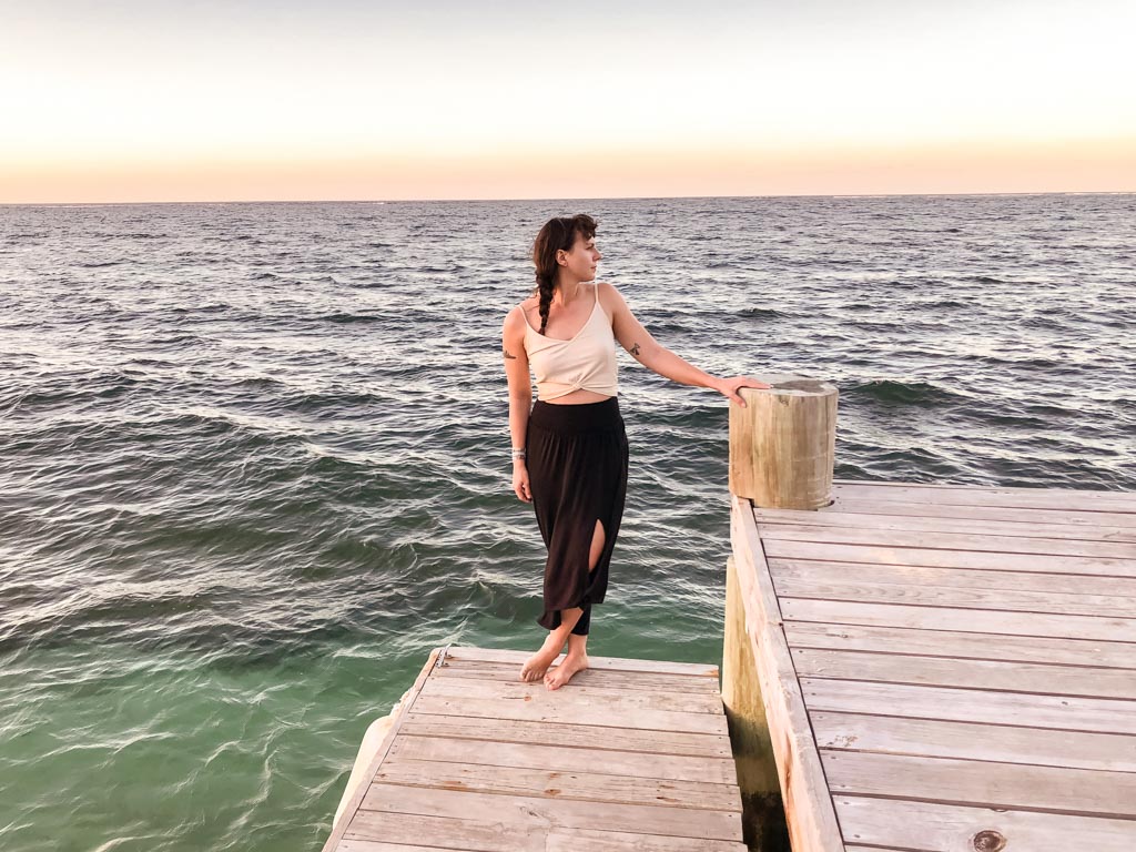 pier at camp bay lodge roatan