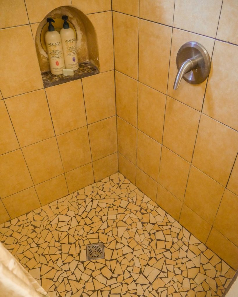 shower at villa sumaya