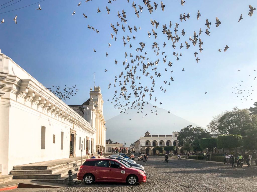 what to do in antigua visit the plaza central