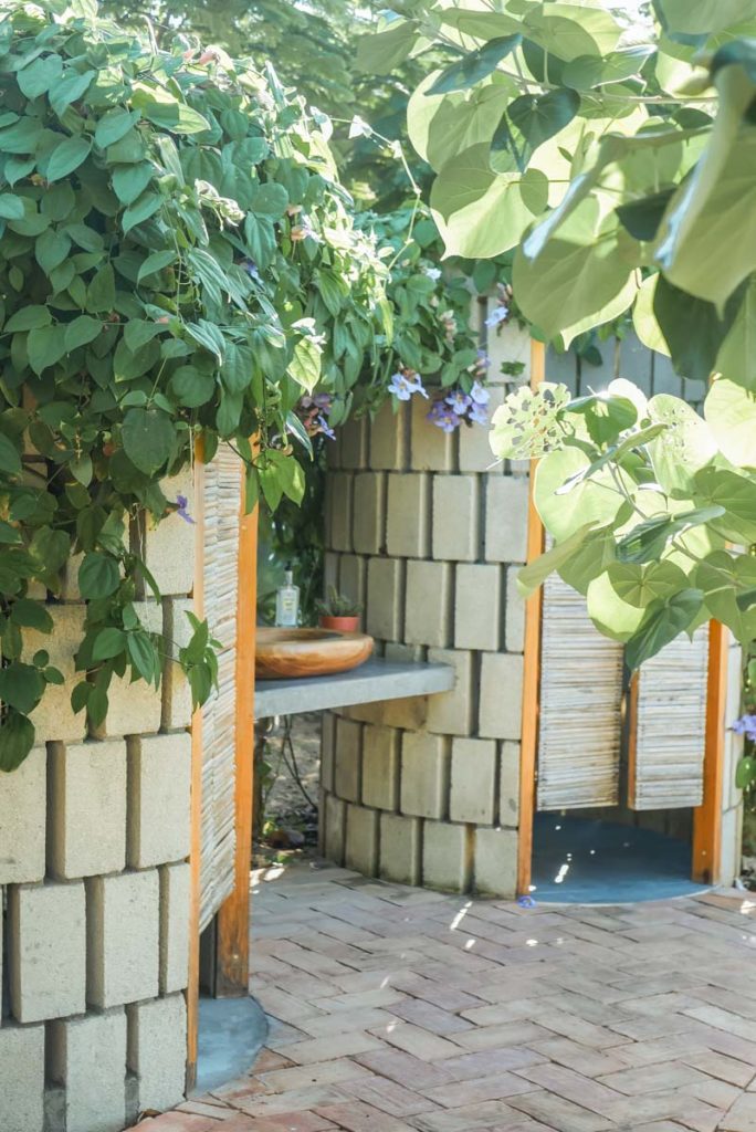 outdoor bathroom airbnb puerto escondido