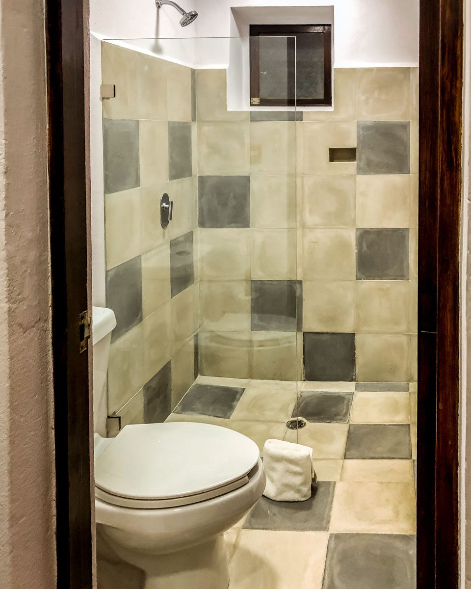 hotels in san cristobal de las casas bathroom