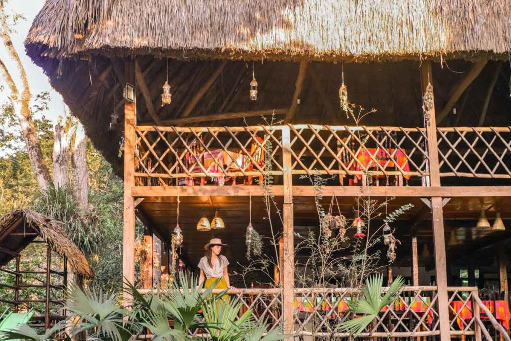 restaurant at hotel las guacamayas chiapas