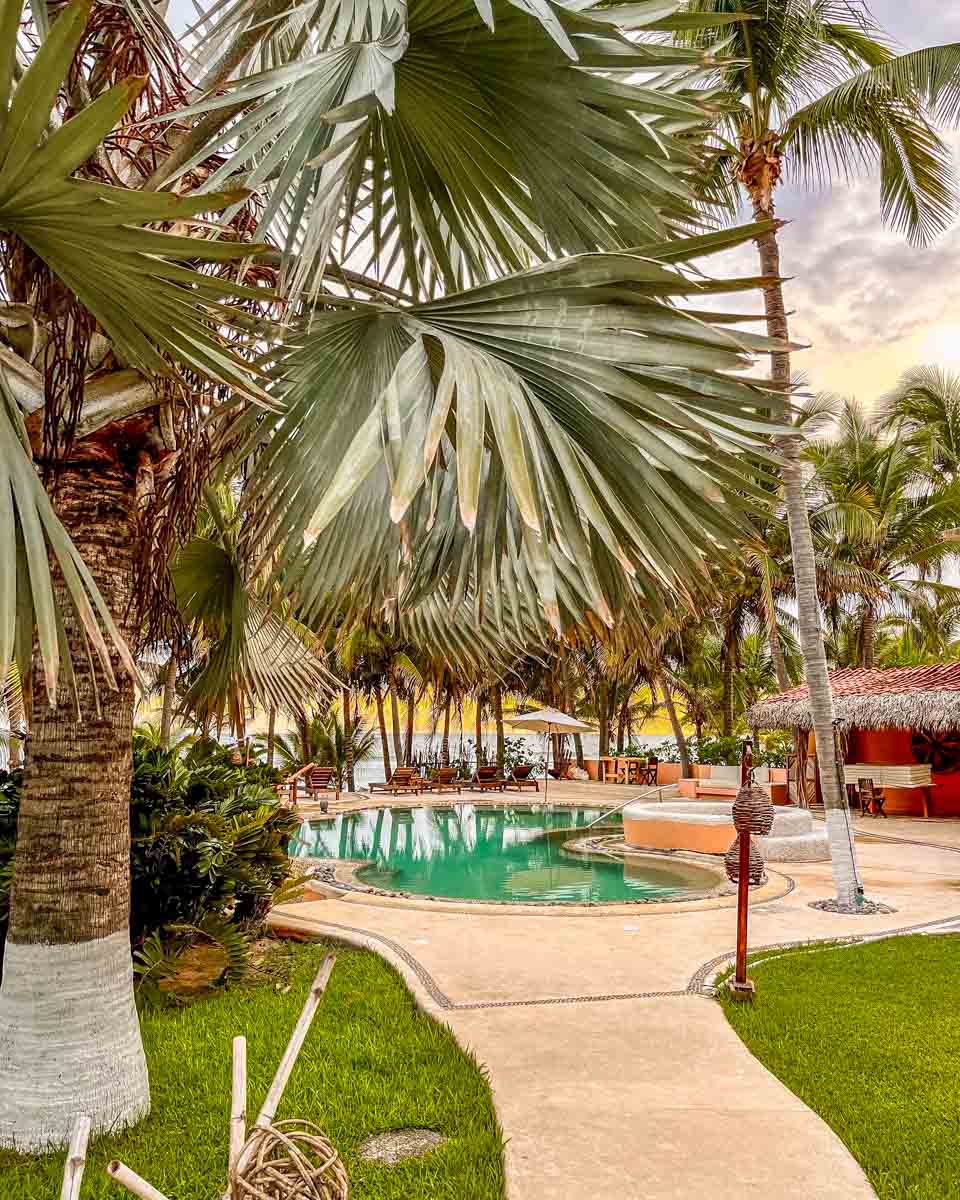 zihuatanejo mexico beach hotel pool