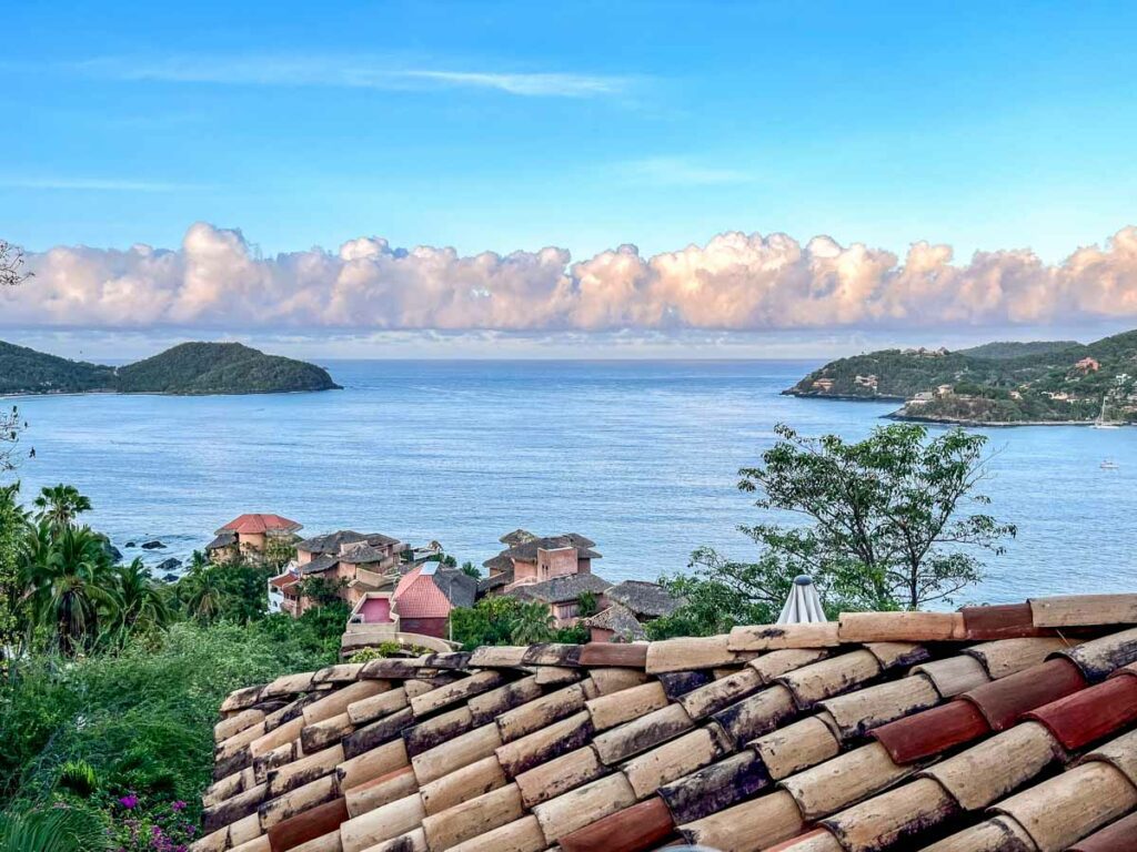 zihuatanejo bay