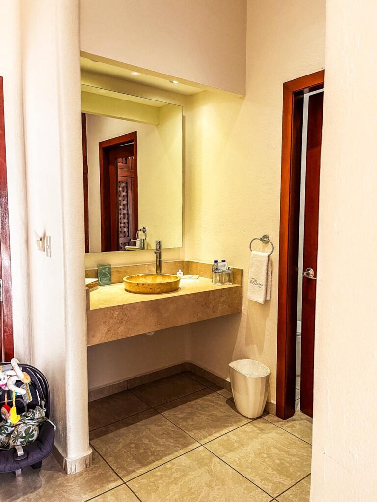 bathroom blater hotel oaxaca